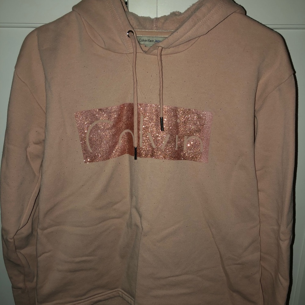calvin klein sweatshirt w/ sparkle brand name